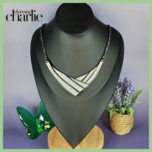 2/$15 Charming‎ Charlie V-Shaped Statement Necklace With Glittery Panels (EUC)